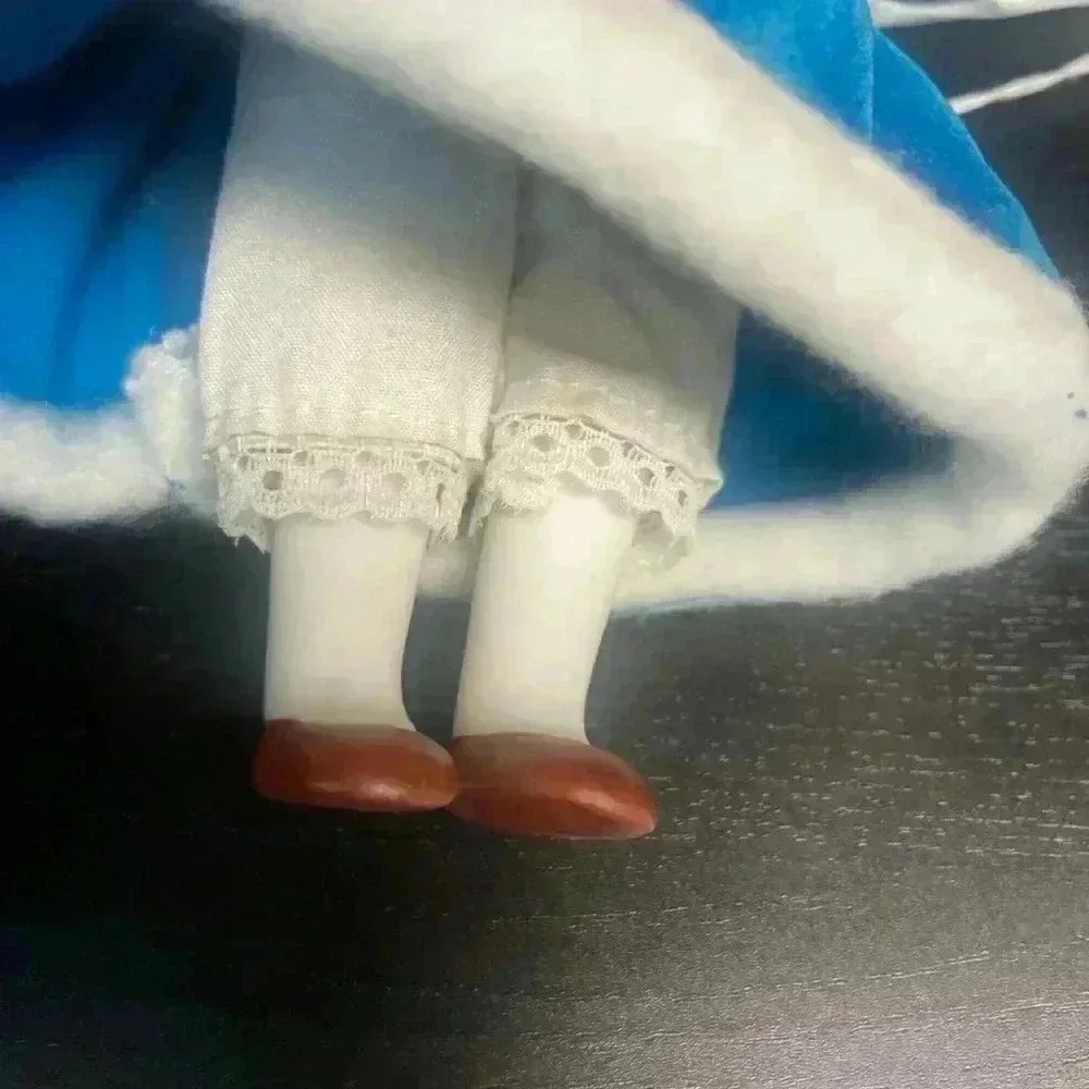 Russ Months to Remember‎ January Porcelain Collectible Doll, 9